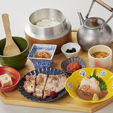 豚肉醤油麹焼き漬け鮪御膳