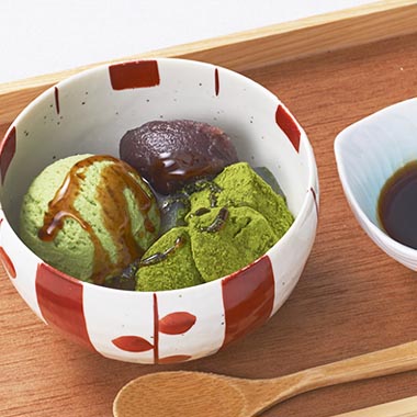 抹茶わらびもちあんみつ